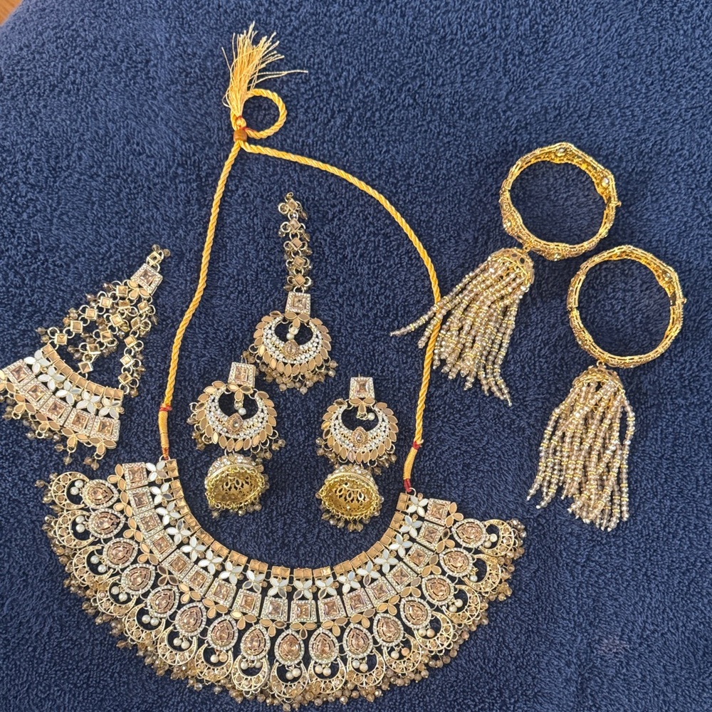 Pakistani Bridal Jewelry Set
